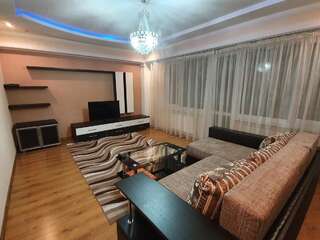 Апартаменты Lux Apartments 2-rooms new Building in the center Chisinau Кишинёв-6